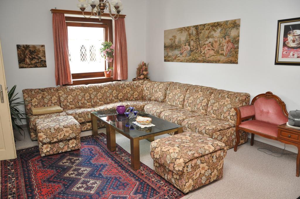 Ferienwohnung Haus Weisses Lamm Weitensfeld Exterior foto